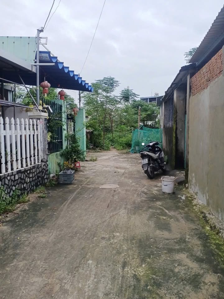 Đất nền kiệt ô tô Hòa Quý, Đà Nẵng 141m² giá 2.8 tỷ - Tiềm năng đầu tư lớn!