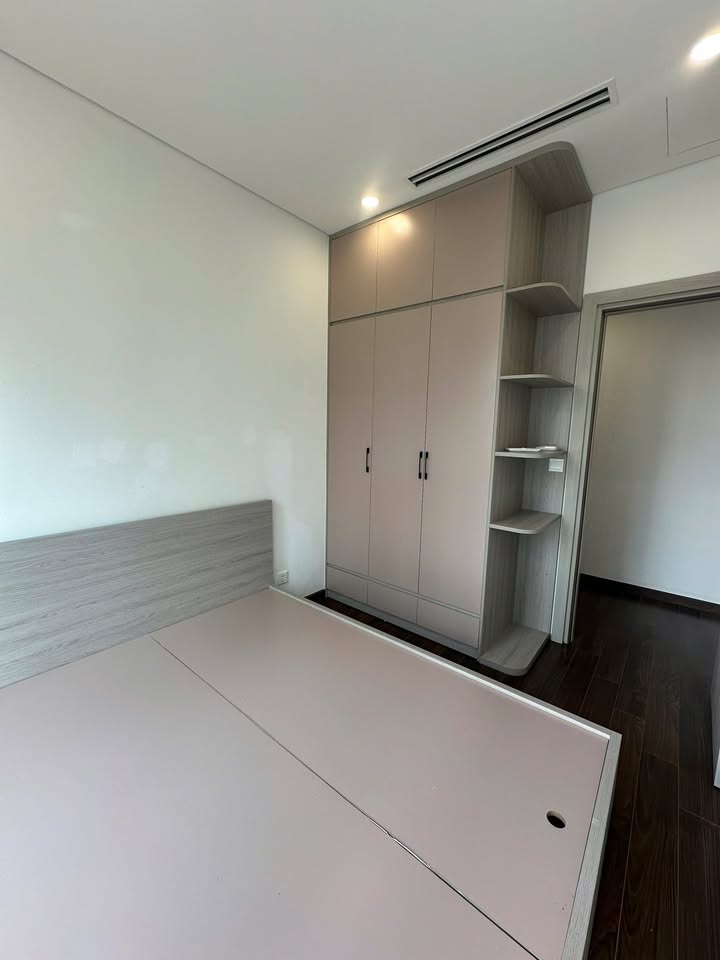 Phòng ngủ cho thuê Toà Mas A Vinhomes Smart City 5.9 triệu - View đẹp, vào ở ngay!