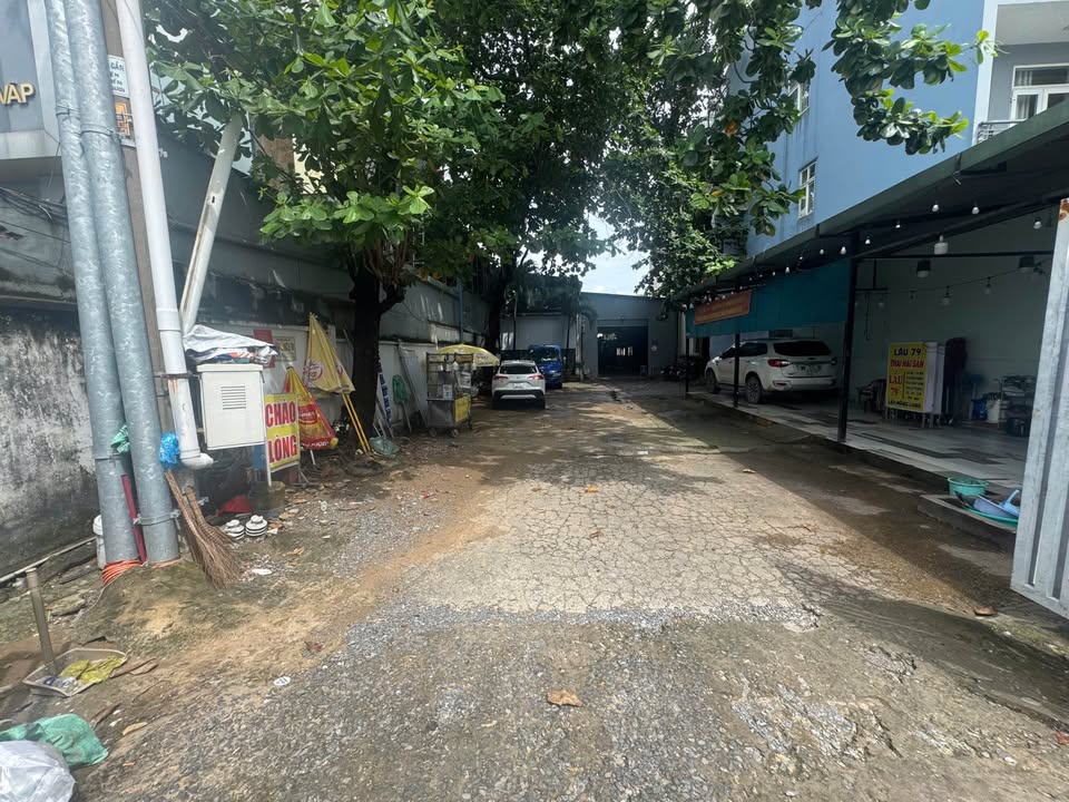 Cho thuê mặt bằng lớn đường Dương Quảng Hàm, quận Gò Vấp, 2500m² - Tiềm năng kinh doanh vượt trội!