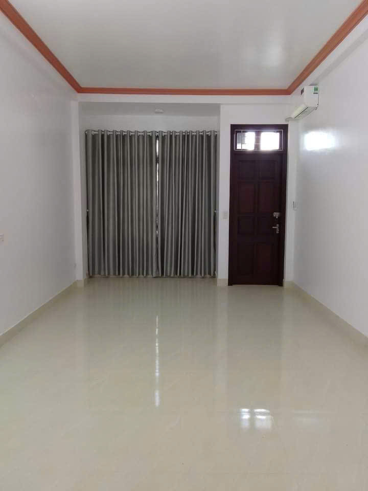 Nhà mặt phố Yên Sở, Hoàng Mai 56m² giá 20 triệu - Kinh doanh linh hoạt!