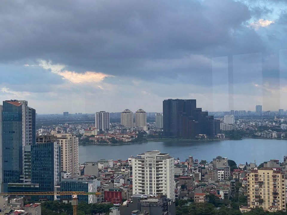 Căn hộ Kosmo Tây Hồ 168.7m² giá 25.3 tỷ - View Hồ Tây tuyệt đẹp!