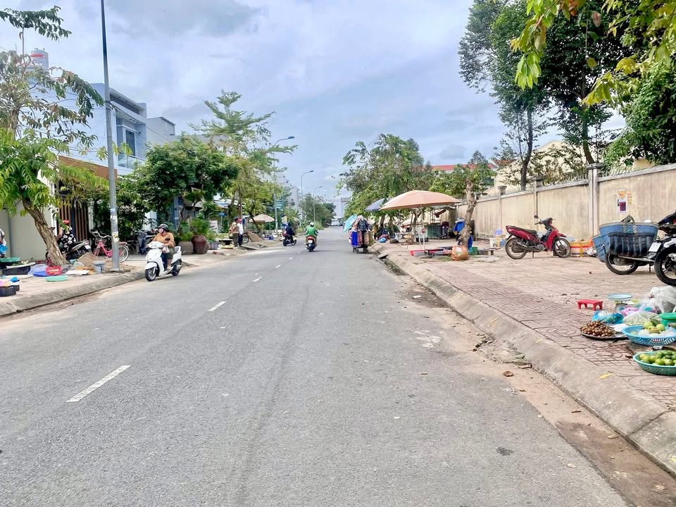 Nhà trệt cho thuê tại Đường Số 13, Cái Răng, 100m² - Thích hợp ở và kinh doanh!