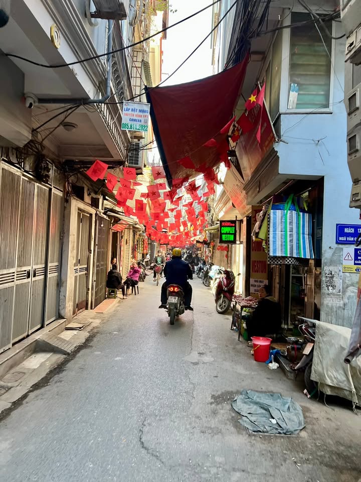 Nhà 4 tầng ngõ 145 Văn Chương, Đống Đa, 23m² giá 5 tỷ - Chính chủ sổ đỏ