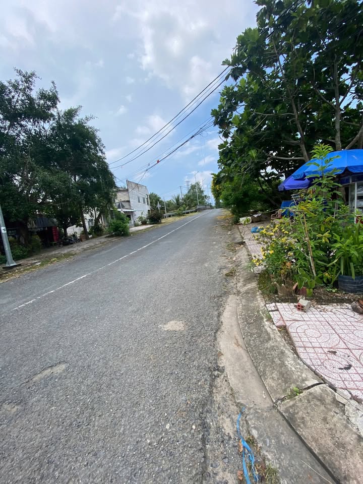 Nhà mặt tiền đường Tân Phú, Tân Ngãi, 135m² giá 1.2 tỷ - Tiện kinh doanh ngay!