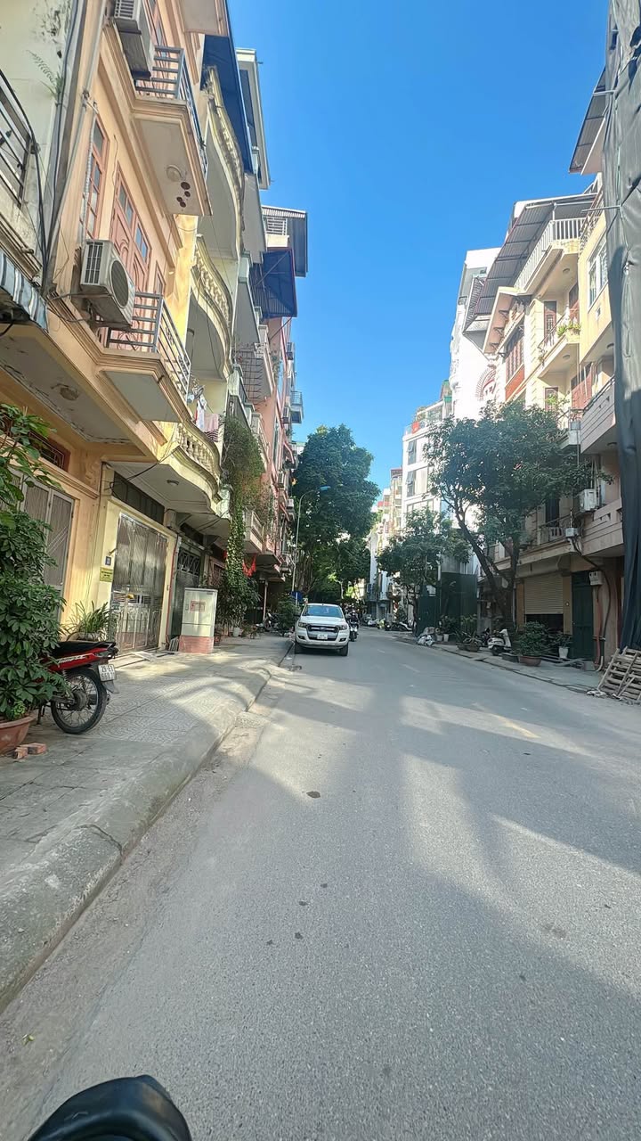 Nhà mặt phố Nguyễn Khả Trạc, Cầu Giấy 60m² giá 23 tỷ - Đầu tư sinh lời vượt trội!