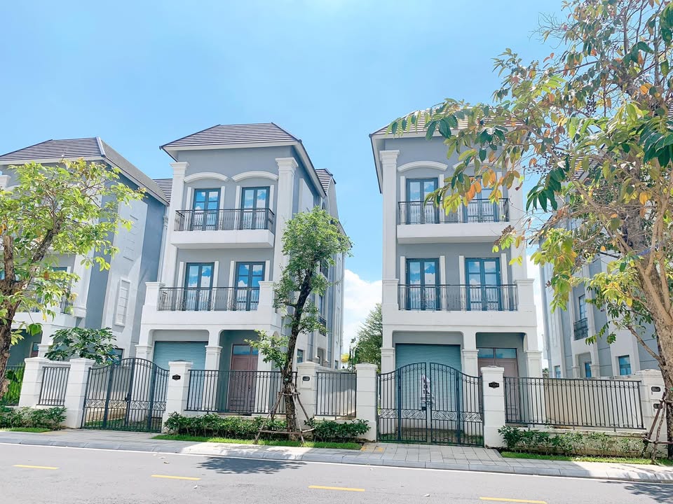 Biệt thự đơn lập The Manhattan Glory 260m² giá 55 tỷ - Sổ hồng chính chủ