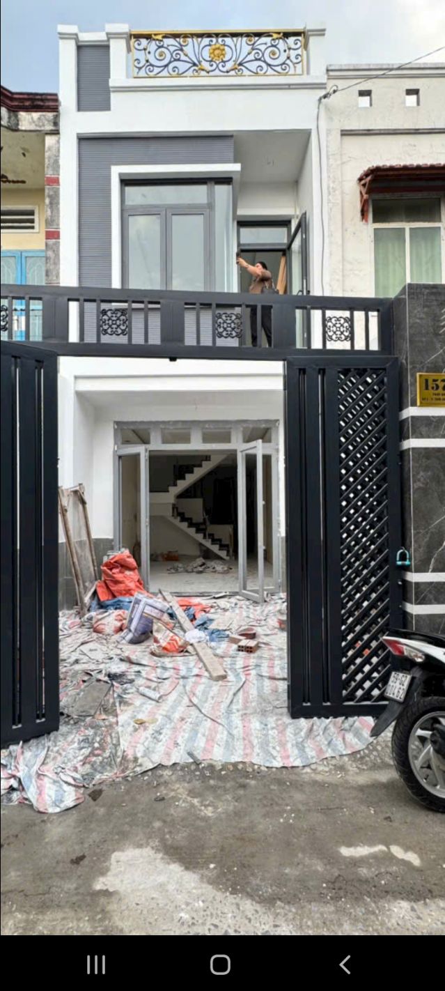 Nhà hẻm xe hơi Lê Thi Riêng 64m² giá 4.38 tỷ - Hướng Đông mát mẻ!