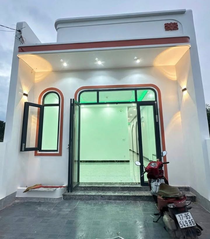Nhà phố 95m² khu phố 4, Tân Thành, Phú Mỹ - Nhà mới xây, chính chủ bán!