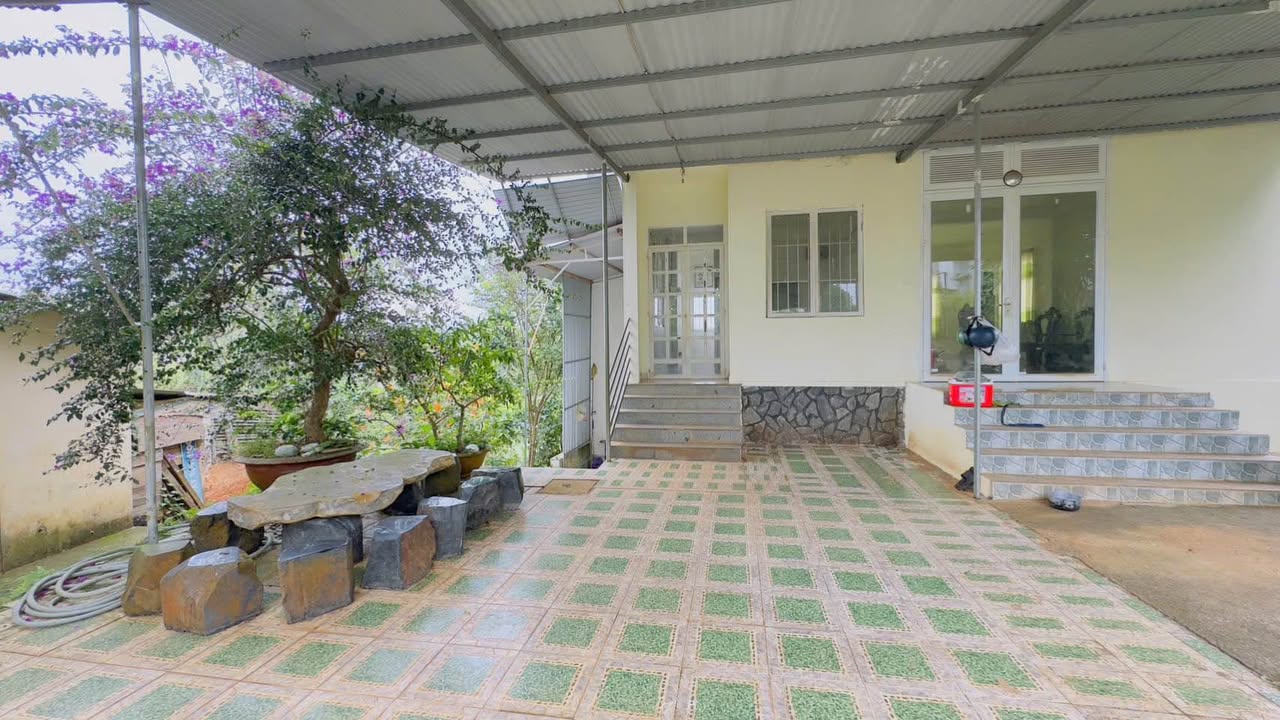 Nhà sân vườn rộng 1228m² tại hẻm Mạc Đỉnh Chi, Bảo Lộc - Đầu tư lý tưởng!