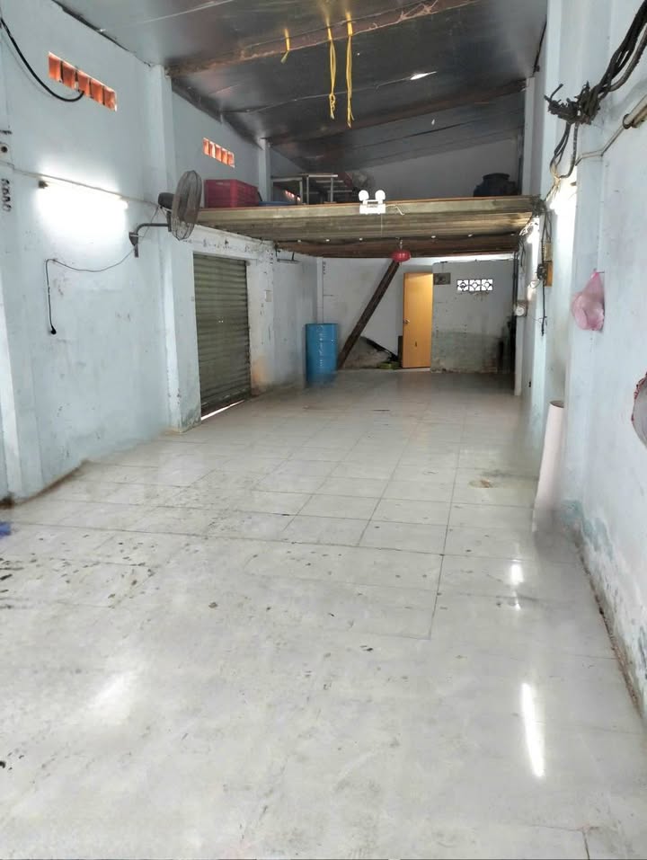 Nhà cho thuê mặt tiền đường Khu Bình Long, quận Bình Tân, diện tích 80m² - Thích hợp làm kho xưởng sản xuất!