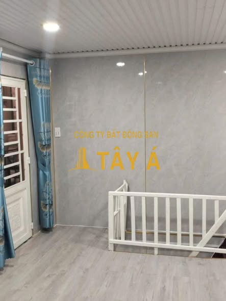 Nhà bán hẻm 38 Đỗ Thừa Luông, Tân Quý, Tân Phú 16m² giá chỉ 1.8 tỷ - Sẵn sàng vào ở!