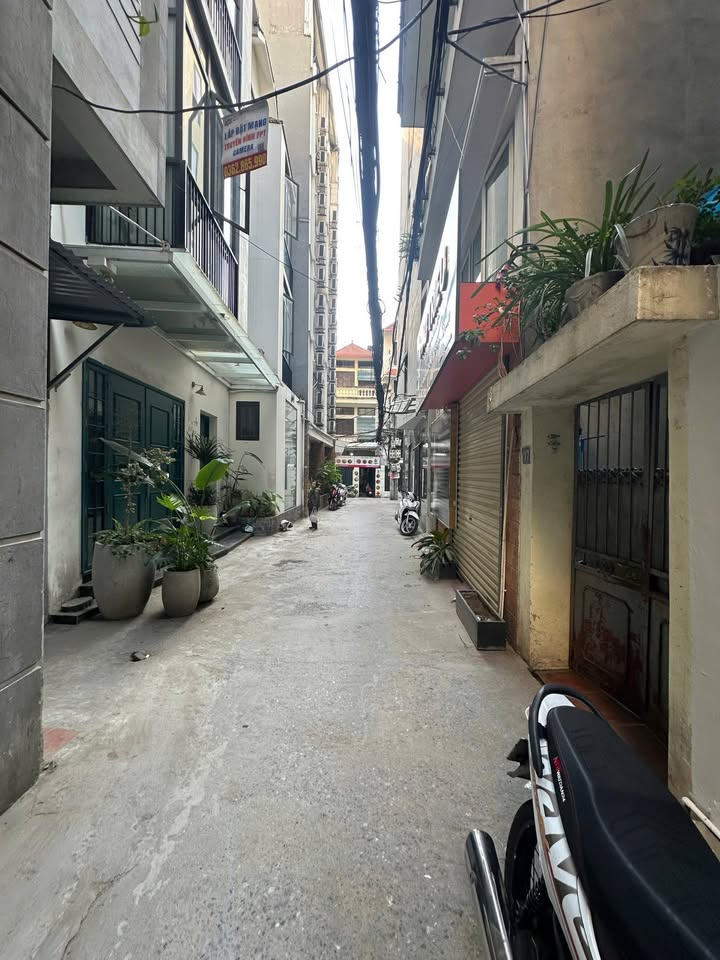 Nhà riêng cho thuê Đào Tấn 45m² giá 11 triệu - Kinh doanh thuận lợi!