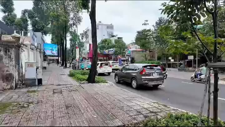 Lô đất mặt tiền Pasteur, Quận 3 - 335m² chỉ 240 tỷ - Cơ hội đầu tư vàng!