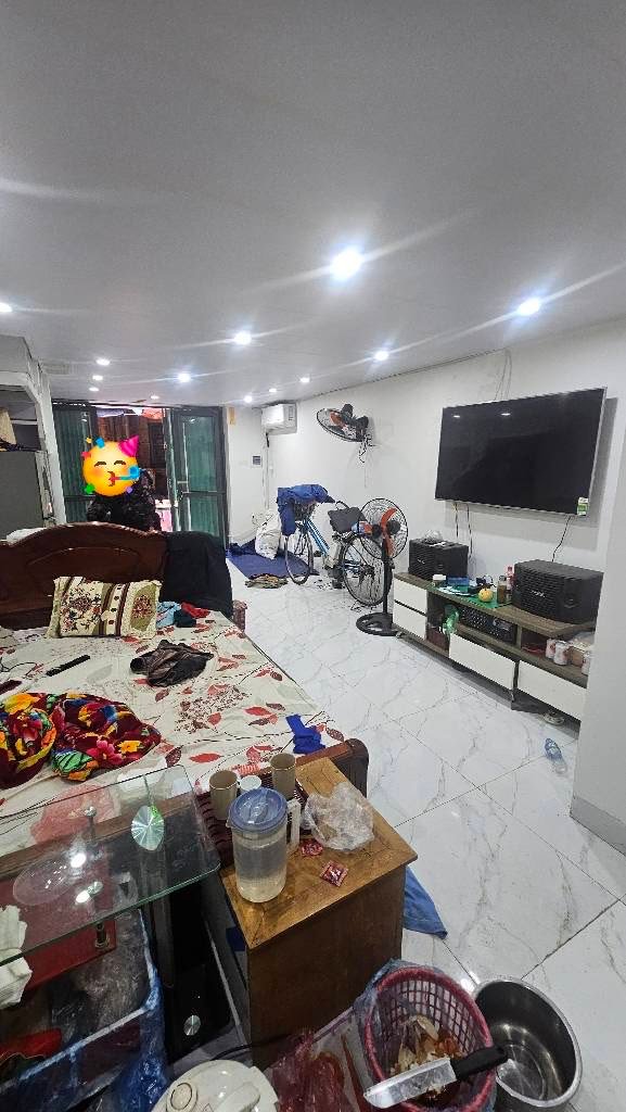 Nhà 2 tầng khu tập thể Mai Động 32m² giá 2.2 tỷ - Kinh doanh sầm uất!