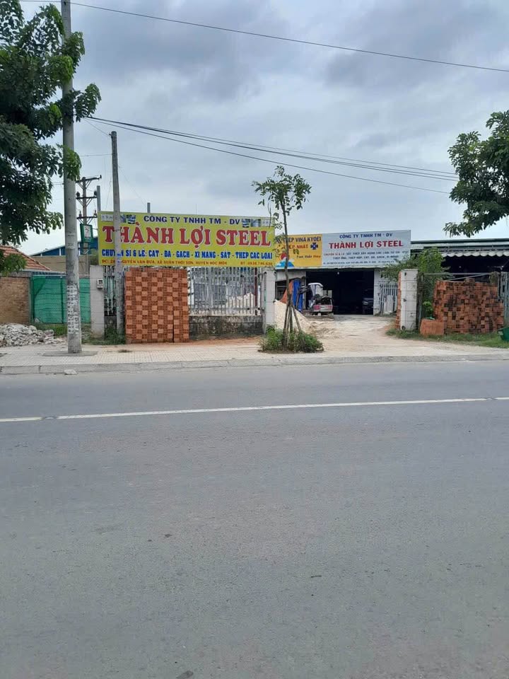 Xưởng mặt tiền đường Nguyễn Văn Bứa, Hóc Môn 400m² giá 15 tỷ - Thương lượng tốt nhất!