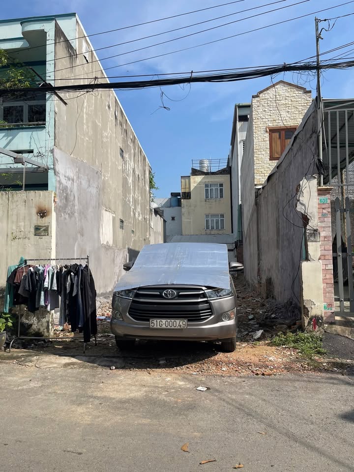 Lô đất mặt tiền đường 102, Quận 9, 150m² - Sổ hồng riêng, xây dựng tự do!