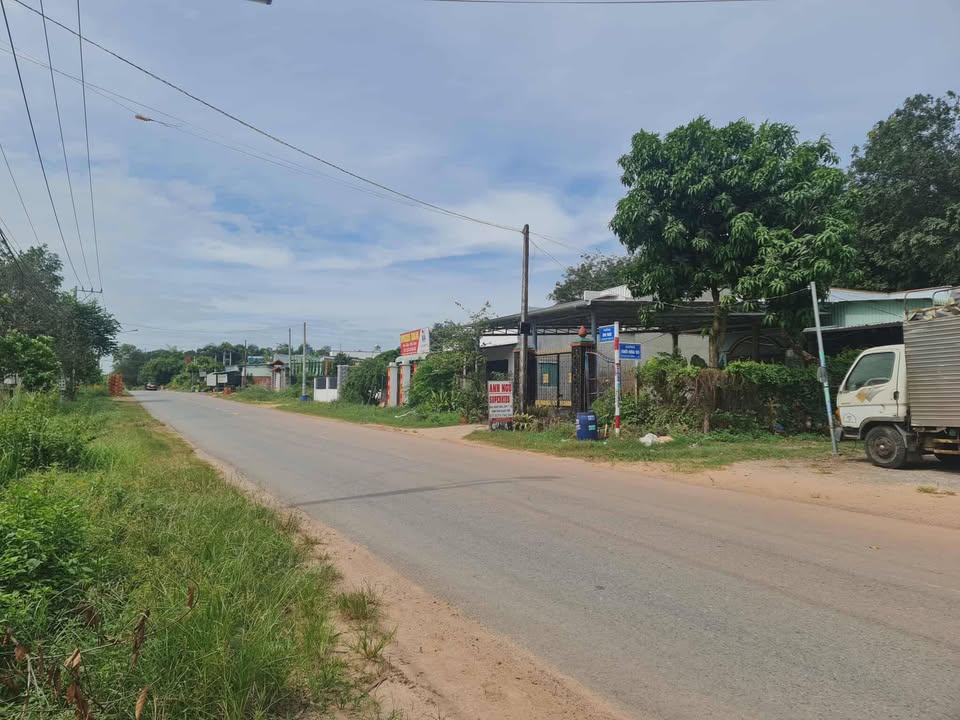 Nhà phố Mặt Tiền KD ĐH602, Thới Hòa, Bến Cát 845m² giá 6.7 tỷ - Cơ hội đầu tư hiếm có!