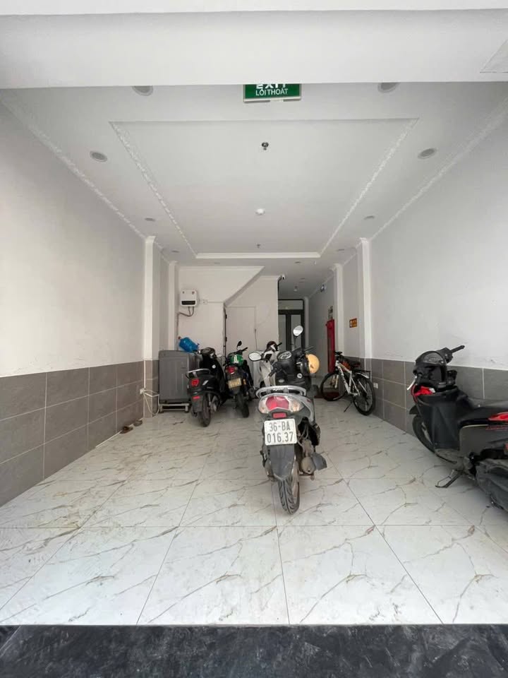 Tòa căn hộ chung cư 8 tầng tại Tân Triều 40m² giá 9.9 tỷ - Doanh thu 60 triệu/tháng!