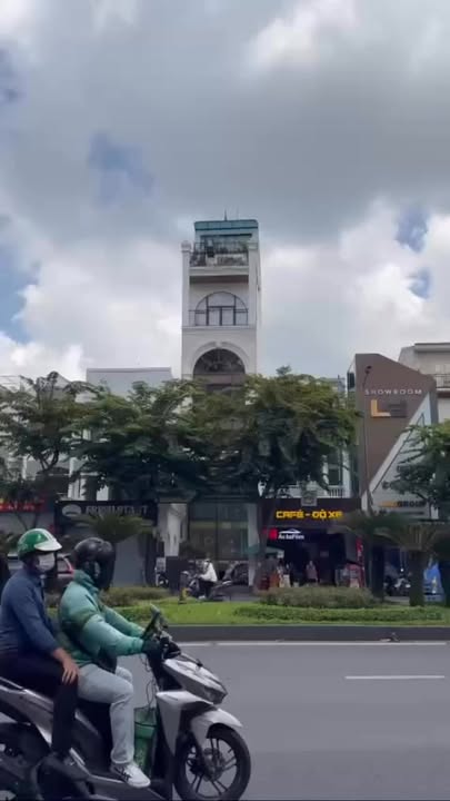 Tòa nhà FrontHouse 107 Trần Quốc Hoàn, Tân Bình - Giá 65 tỷ - Đầu tư sinh lời bền vững!