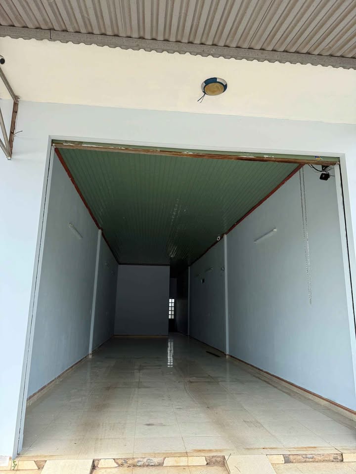 Nhà mặt tiền cho thuê tại 373 Phạm Văn Đồng, Gia Lai - Giá chỉ 6 triệu/tháng!