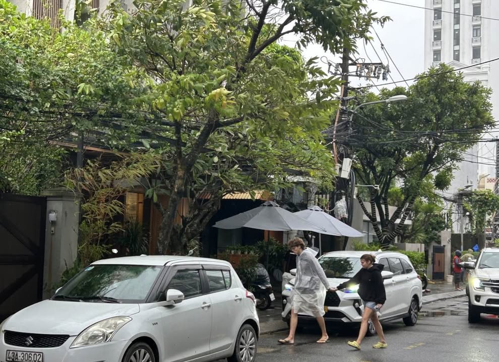 Căn hộ cho thuê đường Chế Lan Viên, Đà Nẵng 10 triệu/tháng - Mặt tiền 6.87m, gần biển!