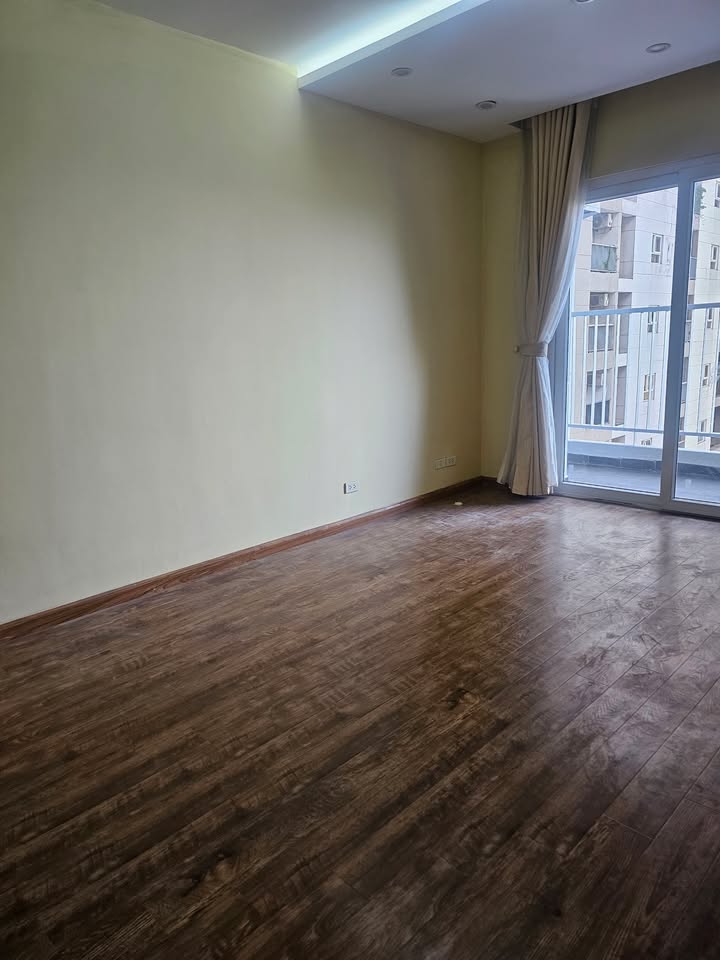 Căn hộ 30T Nam Trung Yên, Cầu Giấy 80m² giá 12 triệu - Vào ở ngay!