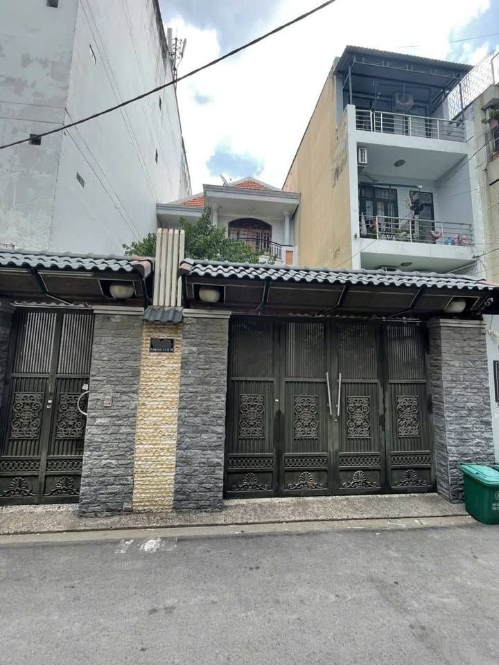 Biệt thự sân vườn Cộng Hòa, Tân Bình 229m² giá 29.9 tỷ - Không gian sống đẳng cấp!