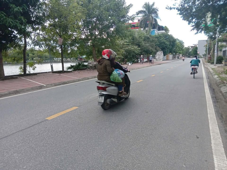 Nhà mặt phố Cao Sơn, Việt Trì 95m² - Kinh doanh sầm uất, view hồ tuyệt đẹp!