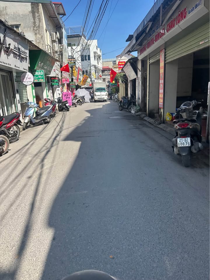 Nhà riêng Nam Hồng 70m² giá 6.3 tỷ - Ô tô vào tận nhà!