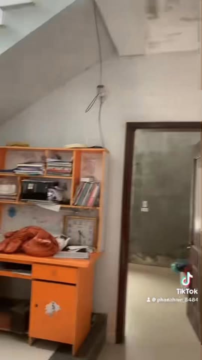 Nhà phố Thành Sen 210m² giá 2 tỷ - Hướng Đông, Sẵn sàng vào ở!