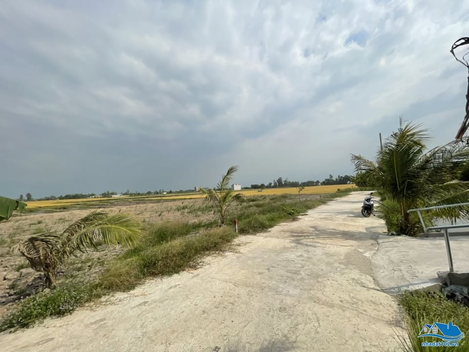 Đất mặt tiền kênh Phán Xuyên, Rạch Giá 620m² giá 750 triệu - Cơ hội đầu tư hấp dẫn!