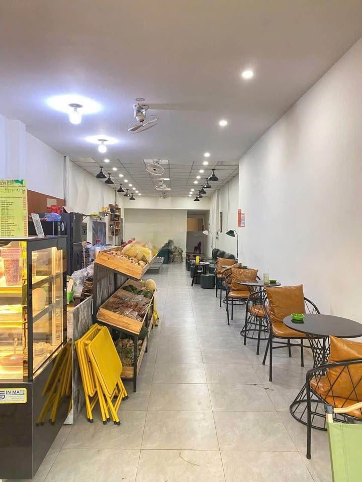 Nhà mặt tiền kinh doanh AmaKhe Buôn Ma Thuột 2PN giá 8 triệu - Phù hợp mở văn phòng, salon, quán ăn!