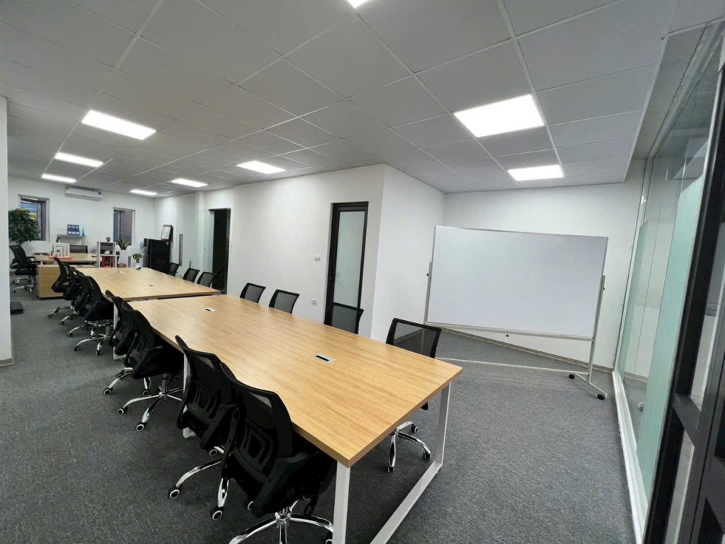 Văn phòng cho thuê Comatce Tower Thanh Xuân 260m² giá 60 triệu - Vị trí đắc địa, sẵn sàng hoạt động!