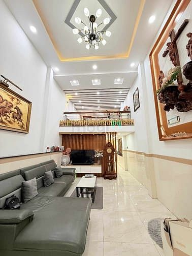 Nhà đẹp 4 tầng hẻm 1/ Phan Huy Ích 210m² giá 7.7 tỷ - Cơ hội vàng cho gia đình!