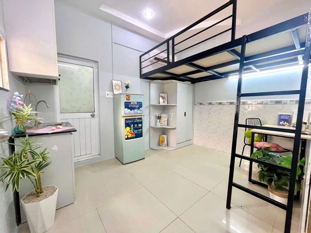 Phòng cho thuê Nguyễn Biểu Q5 30m² giá chỉ 4 triệu - An ninh 24/7, giờ giấc tự do!