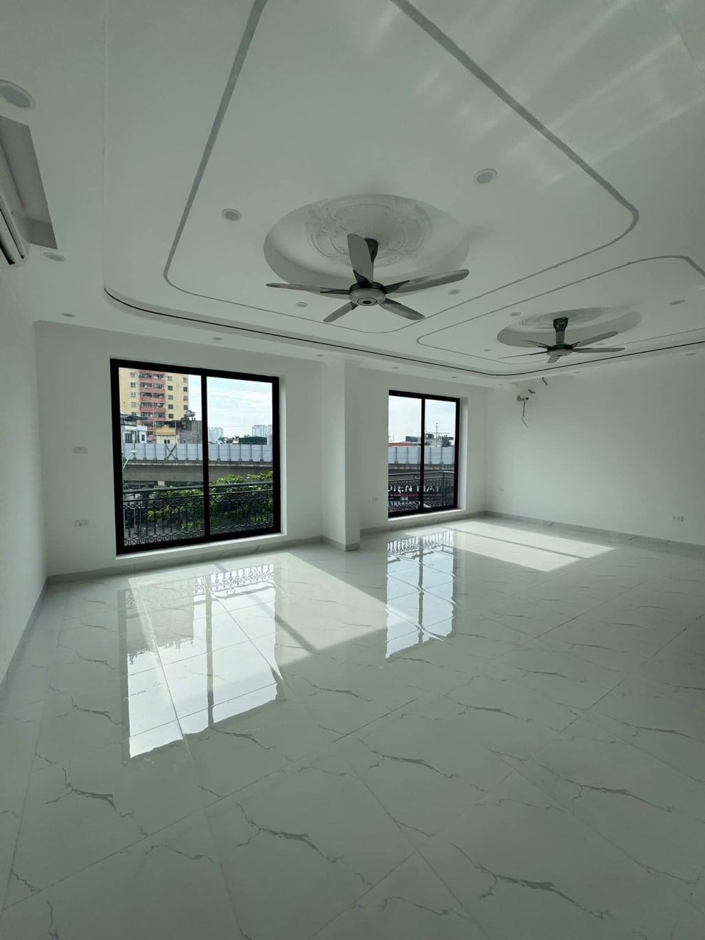 Nhà phố Quang Trung, Hà Đông 54m² giá 25.39 tỷ - Kinh doanh đỉnh cao!