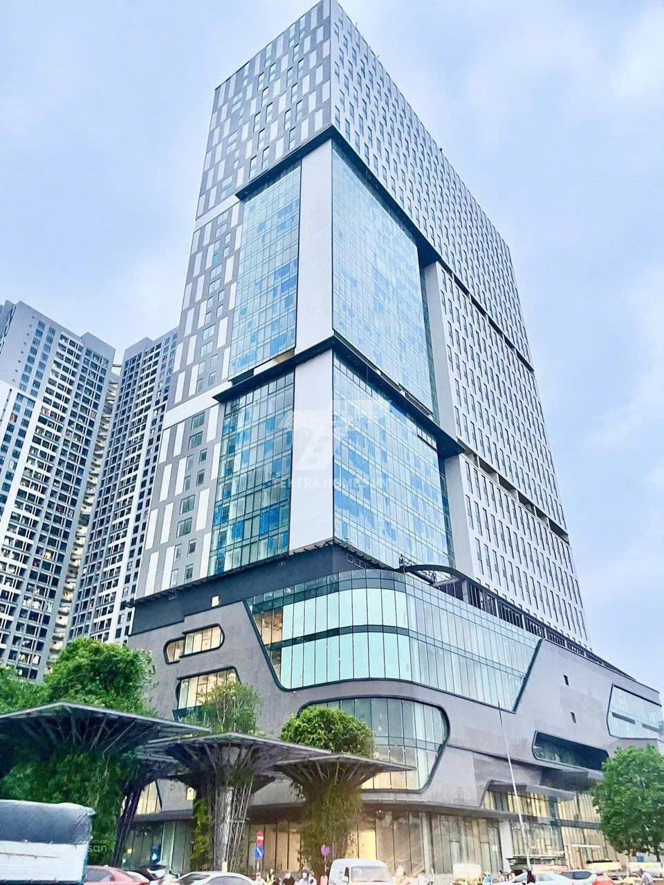 Sàn văn phòng hạng A Rox Tower Bắc Từ Liêm 138m² giá chỉ 6.9 tỷ - Vị trí đắc địa, tiện ích phong phú!