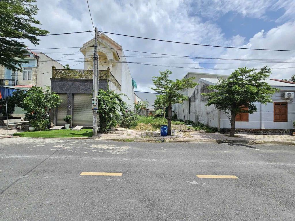 Đất đẹp 105m² tại KDC Đất Mới, Dĩ An - Giá 3,85 tỷ TL