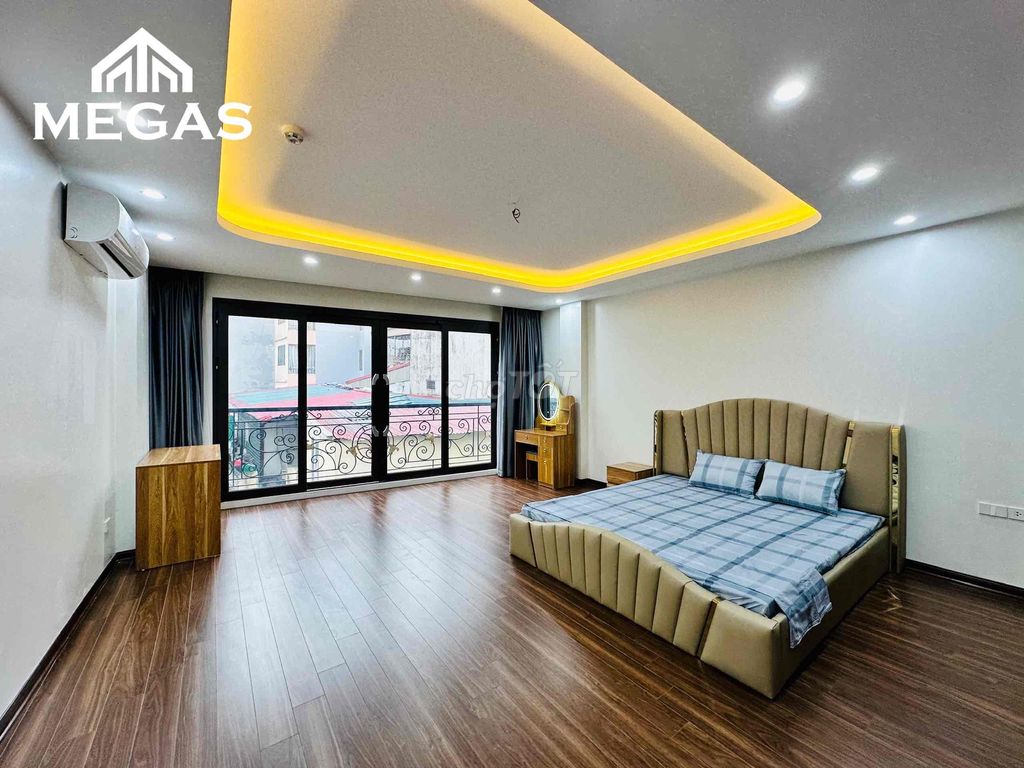 Căn hộ 1PN 70m² Đường Linh Quang, Đống Đa giá 10 triệu - Ban công siêu rộng thoáng mát!