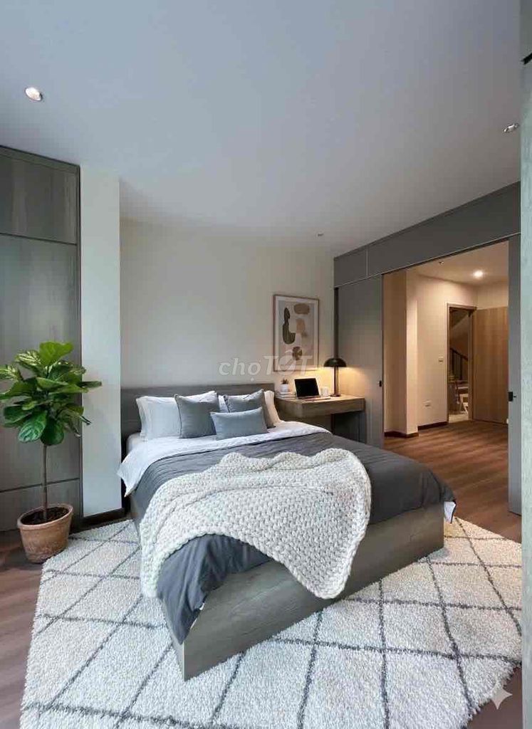 Căn hộ cho thuê quận Cầu Giấy 55m² giá 8.5 triệu - Mặt tiền ô tô đỗ cửa, đầy đủ nội thất!