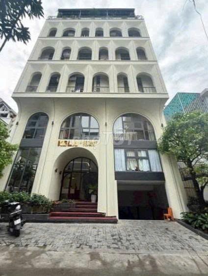 Cho thuê văn phòng mặt tiền Hoàng Văn Thụ 120m² giá 70 triệu - Khu vực VIP thuận tiện kinh doanh!