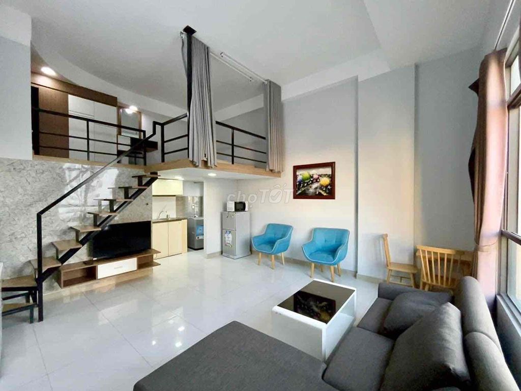 Căn hộ Duplex mặt tiền Nguyễn Thị Thập Quận 7, 45m² giá 5.1 triệu - Full nội thất hiện đại!