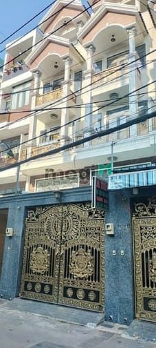 Nhà 2 mặt tiền hẻm 872 Quang Trung, Gò Vấp - 273m² giá 12.5 tỷ, tiện nghi đầy đủ!