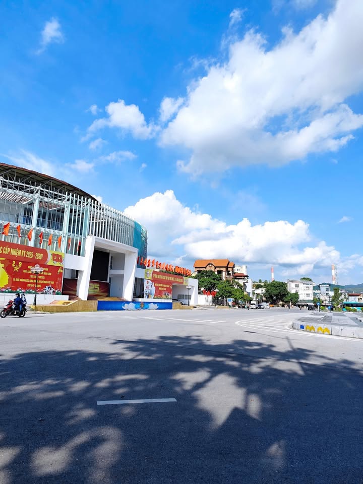 Đất 100m² khu 3 Quang Trung, Uông Bí chỉ 1.3 tỷ - Gần phố đi bộ!