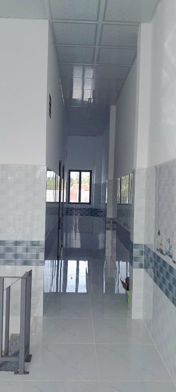 Nhà phố 2 tầng mới hoàn thiện 72m² tại phường Long Châu, Vĩnh Long - Giá chỉ 1.95 tỷ!