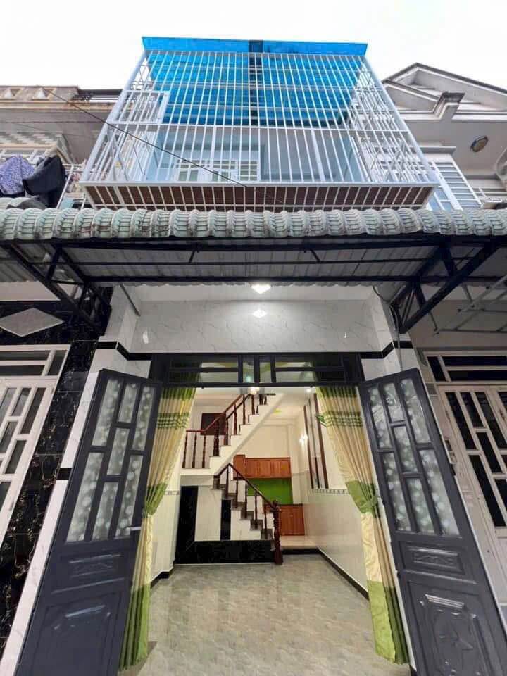 Nhà đẹp Hóc Môn 32m² giá 1.75 tỷ - Sẵn sàng vào ở ngay!