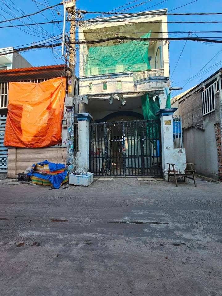 Nhà phố Hóc Môn 52m² giá 2.2 tỷ - Chính chủ bán gấp, ô tô vào tận nơi!