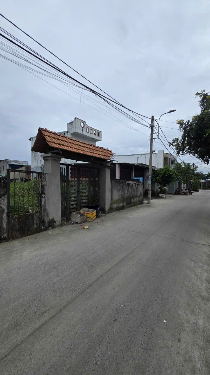 Đất Hóc Môn 165m² giá 9 tỷ - Sổ hồng riêng, xây dựng ngay!