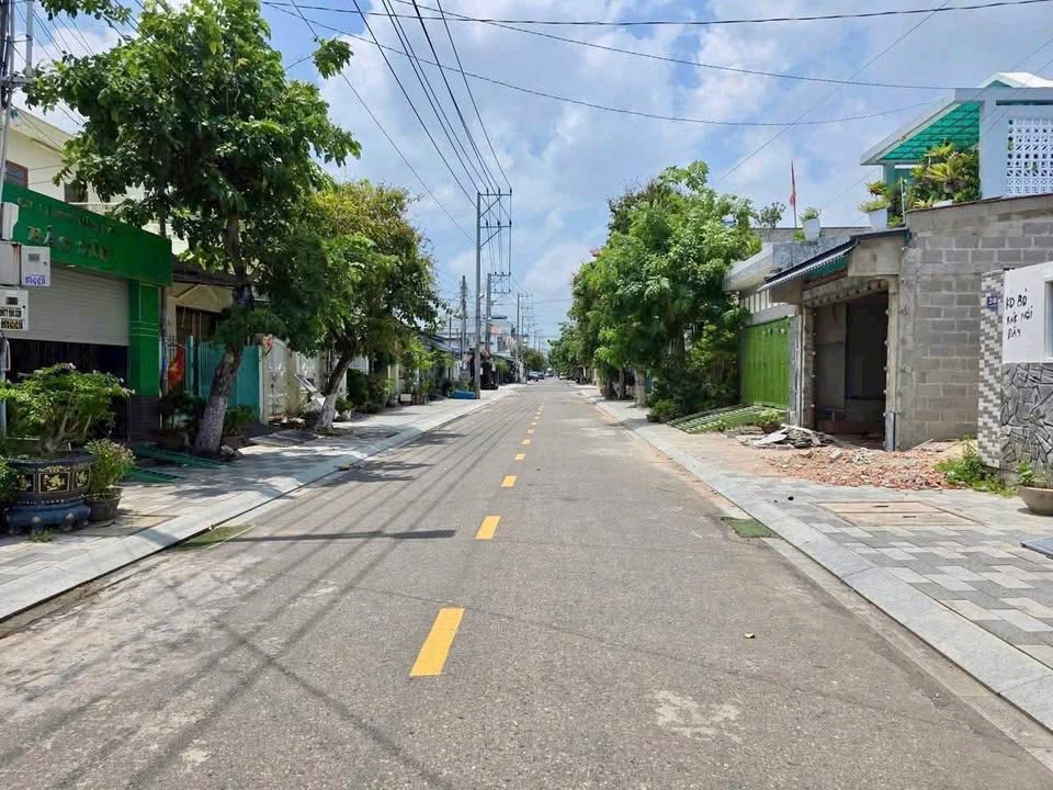 Nhà mặt tiền Bùi Thị Xuân, Phan Thiết 100m² giá 3.7 tỷ - Đầu tư lý tưởng!