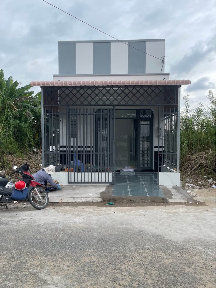 Nhà cấp 4 mới xây tại phường Long Xuyên, An Giang 86m² - Giá chỉ 1 tỷ VND!